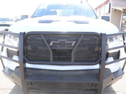 Used 2023 Chevrolet Silverado 1500 LT Trail Boss w/ Protection Package AWD/4WD image 2