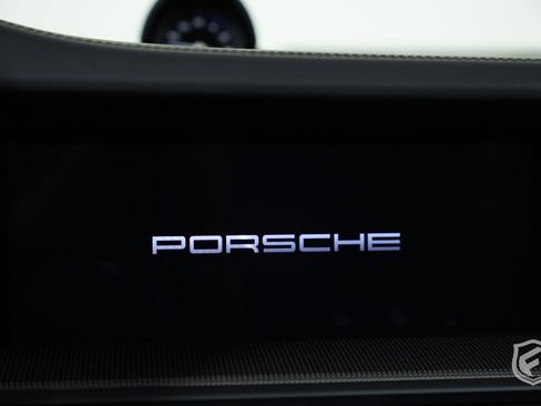 Used 2025 Porsche 911 Carrera RWD image 31