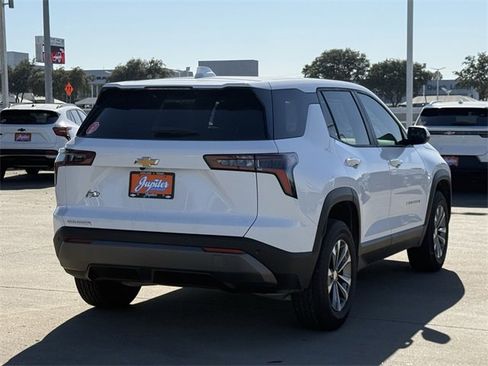 New 2026 Chevrolet Equinox LT w/ Convenience Package II image 4