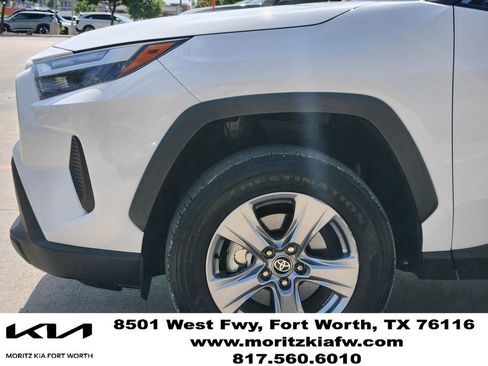 Used 2025 Toyota RAV4 LE AWD/4WD image 8