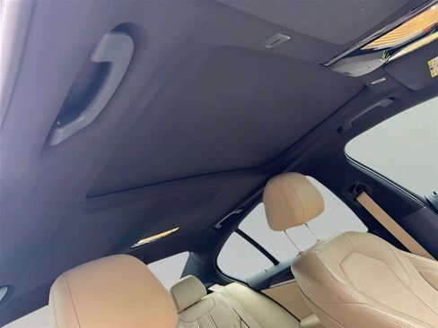 Used 2018 BMW 530i w/ Premium Package RWD image 18
