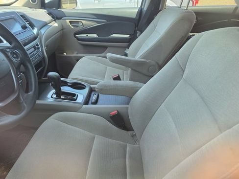 Used 2017 Honda Pilot LX image 10
