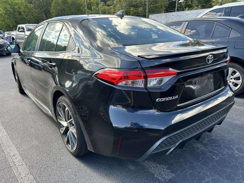 Used 2022 Toyota Corolla SE FWD image 2