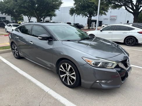 Used 2018 Nissan Maxima 3.5 SV FWD image 2