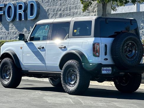New 2025 Ford Bronco Badlands image 6