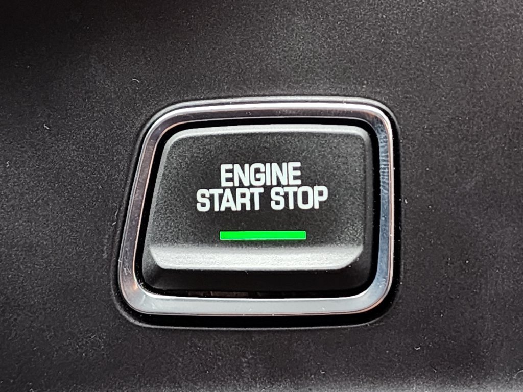 Used 2015 Chevrolet Corvette Stingray Coupe RWD image 31