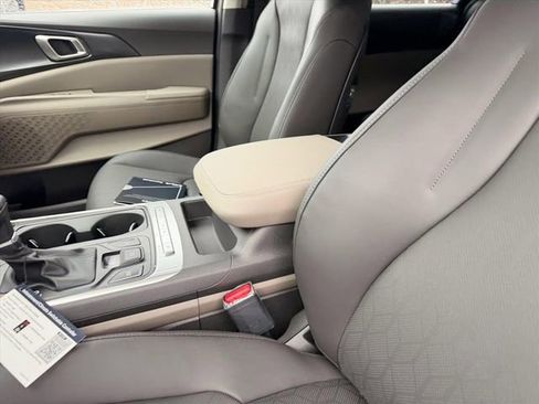 New 2026 Kia Carnival image 11