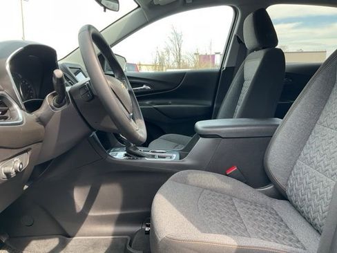 Certified 2023 Chevrolet Equinox LT AWD/4WD image 2