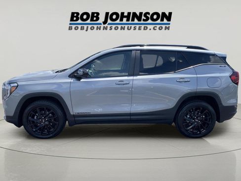 Used 2023 GMC Terrain SLE w/ Driver Convenience Package AWD/4WD image 6