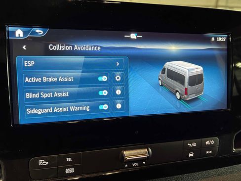 Used 2025 Mercedes-Benz Sprinter 2500 image 32