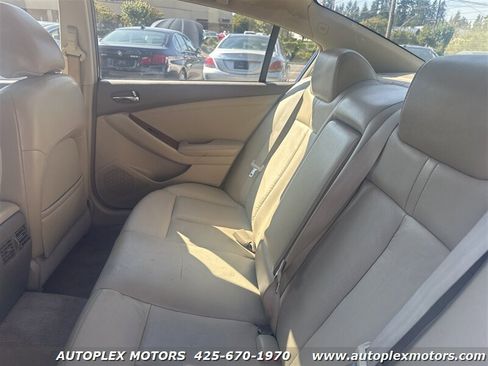 Used 2009 Nissan Altima Hybrid Sedan w/ Connection Pkg image 15