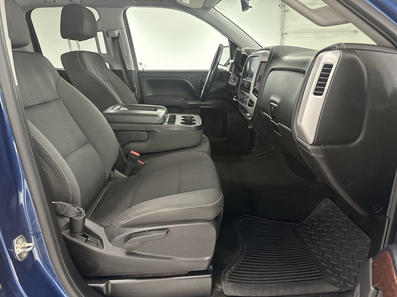 Used 2015 GMC Sierra 1500 SLE w/ SLE Value Package AWD/4WD image 18