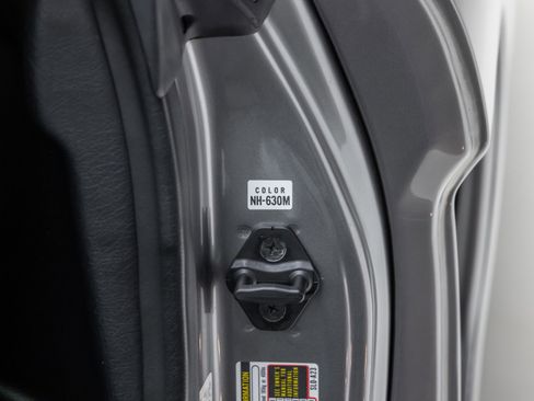 Used 2004 Acura NSX T image 58