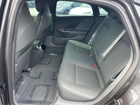 Used 2024 Lucid Air Pure RWD image 10