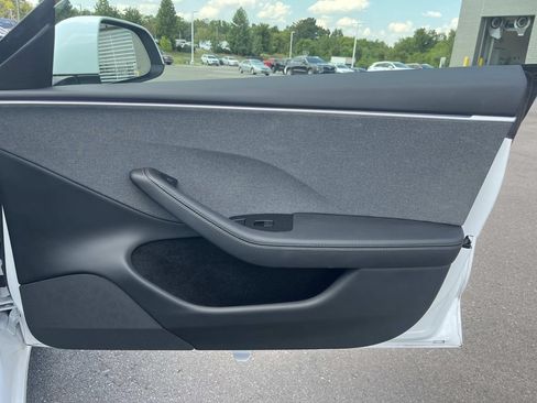 Used 2025 Tesla Model 3 Long Range RWD image 25