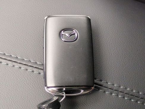 New 2026 MAZDA CX-30 AWD 2.5 S w/ Select Sport Pkg image 28