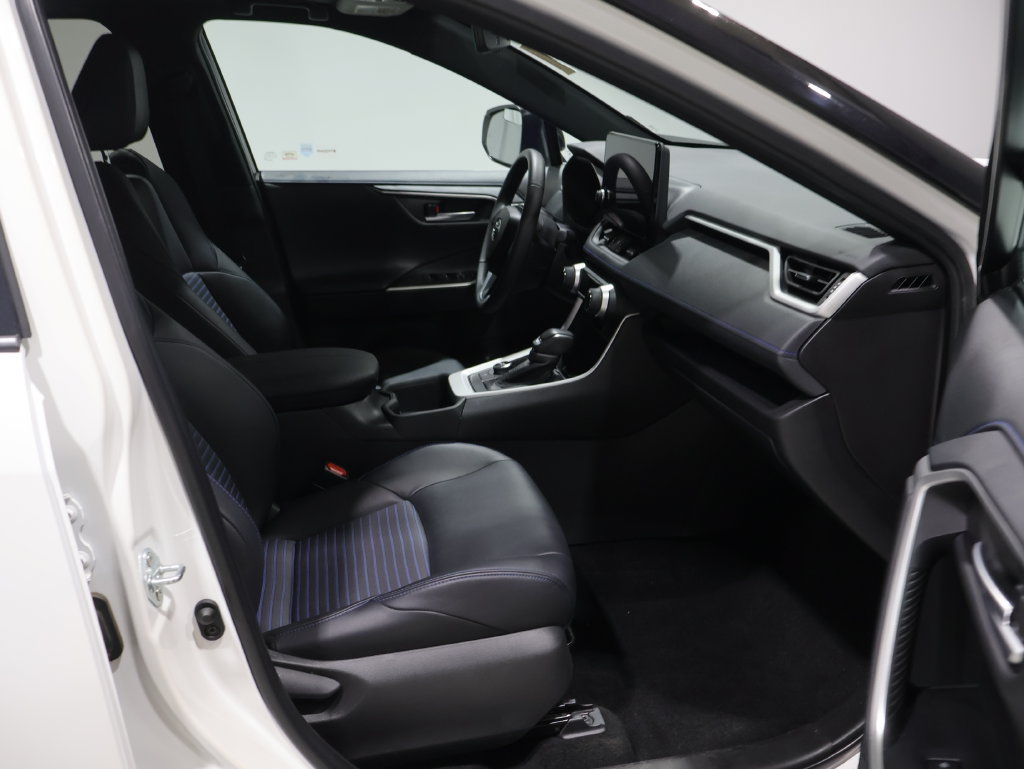 Used 2024 Toyota RAV4 XSE AWD/4WD image 21