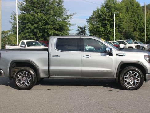 Used 2026 GMC Sierra 1500 SLT w/ SLT Premium Package AWD/4WD image 8