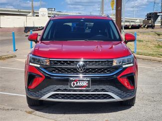 Used 2023 Volkswagen Taos SE video 2