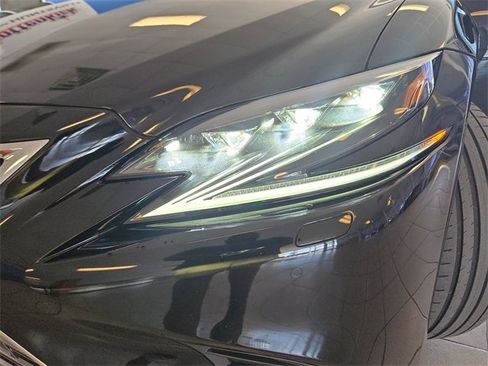 Used 2018 Lexus LS 500 500 Base image 27