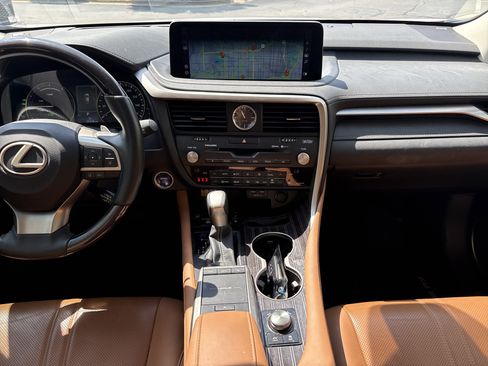 Used 2022 Lexus RX 450h AWD w/ Luxury Package image 30