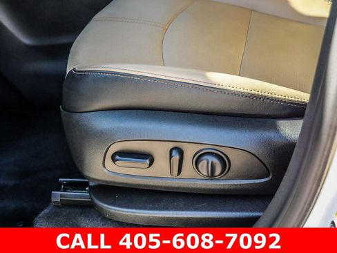 Used 2023 Chevrolet Equinox Premier AWD/4WD image 50