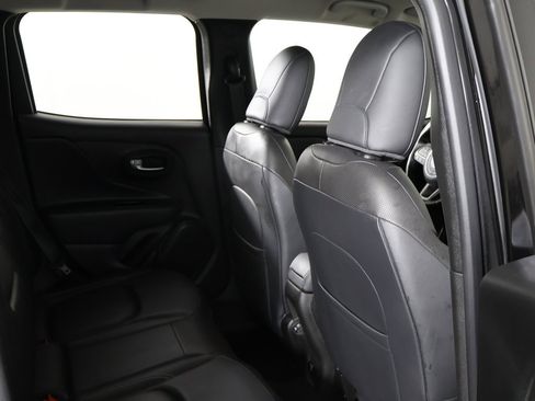 Used 2022 Jeep Renegade Limited image 27