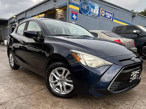 Used 2018 Toyota Yaris iA FWD image 1