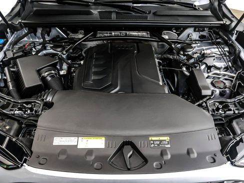 New 2025 Audi Q5 Premium image 11