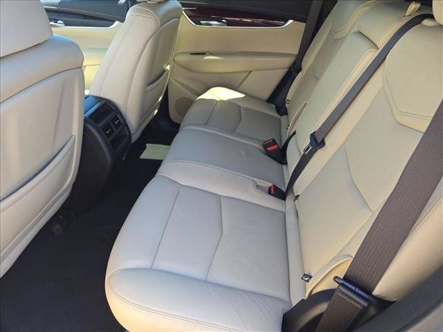 Used 2019 Cadillac XT5 Luxury FWD image 18