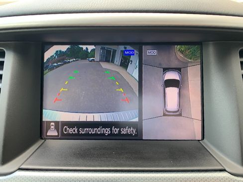 Used 2018 Nissan Pathfinder SL AWD/4WD image 38