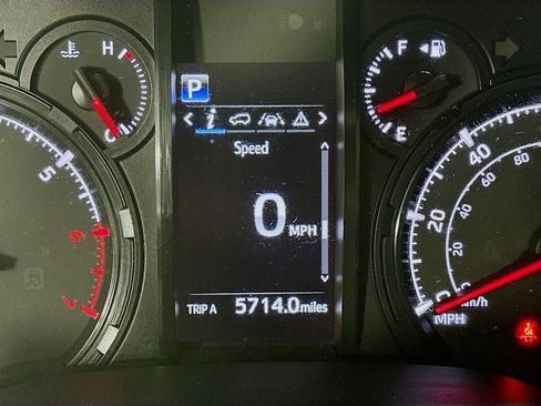 Used 2022 Toyota 4Runner SR5 image 15