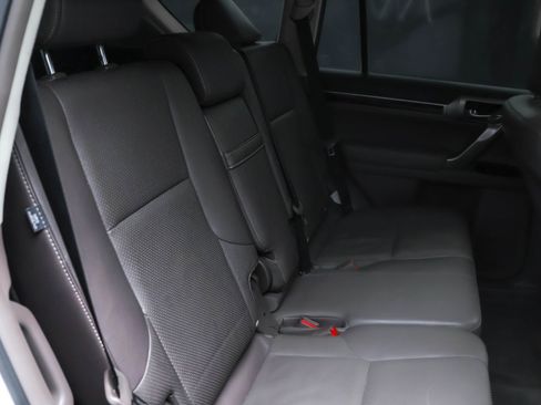 Used 2018 Lexus GX 460 Luxury image 27