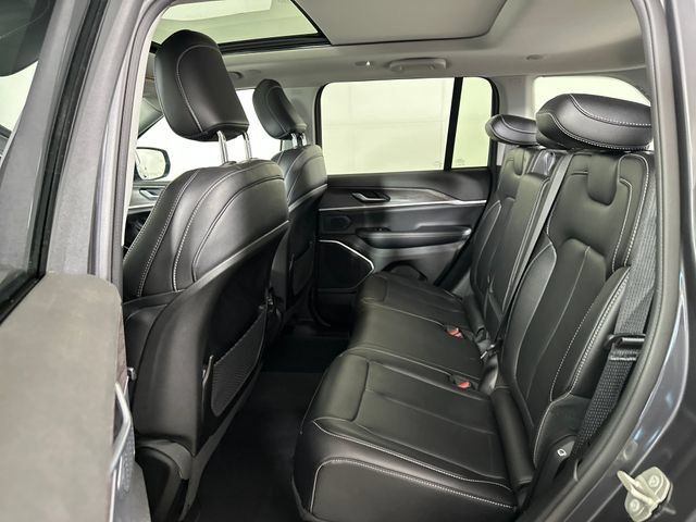 Used 2024 Jeep Grand Cherokee Limited 4xe AWD/4WD image 29