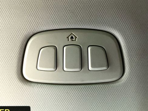 Used 2022 Ford Escape Titanium w/ Class II Trailer Tow Package image 34