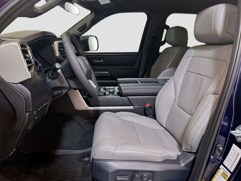 New 2026 Toyota Tundra SR5 AWD/4WD image 18