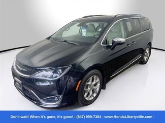 Used 2017 Chrysler Pacifica Limited w/ UConnect Theater Package image 1