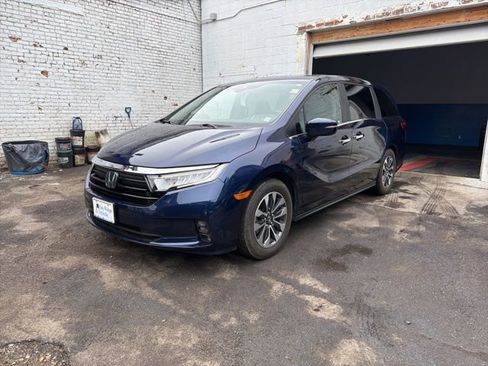 Certified 2024 Honda Odyssey EX-L image 1