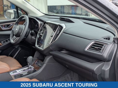 Used 2025 Subaru Ascent Touring AWD/4WD image 39