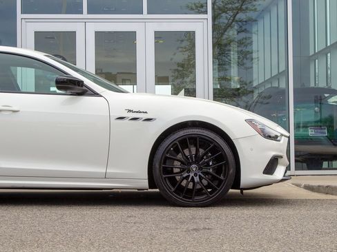 Used 2024 Maserati Ghibli Modena Q4 AWD/4WD image 5