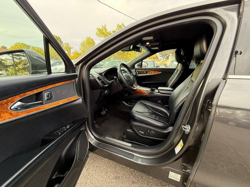 Used 2018 Lincoln MKX Select w/ Select Plus Package image 9