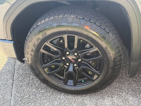 Used 2021 GMC Sierra 1500 Elevation w/ X31 Off-Road Package AWD/4WD image 40