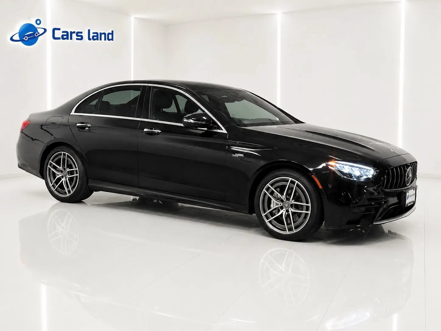 Used 2022 Mercedes-Benz E 53 AMG 4MATIC Sedan image 2