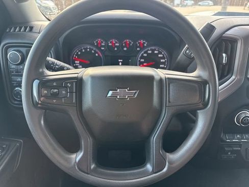 Used 2023 Chevrolet Silverado 1500 Custom Trail Boss AWD/4WD image 5