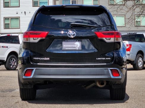 Used 2018 Toyota Highlander Limited AWD/4WD image 8