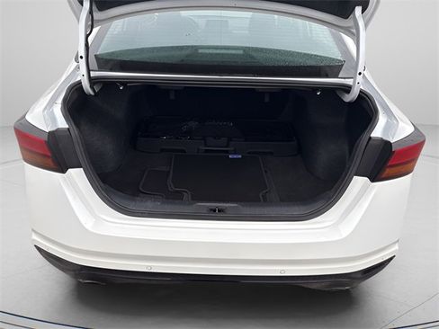 Used 2024 Nissan Altima 2.5 SR image 19