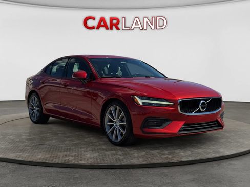 Used 2020 Volvo S60 T5 Momentum FWD image 8