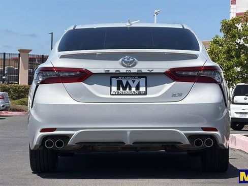 Used 2022 Toyota Camry XSE FWD image 5