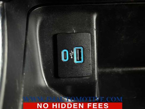 Used 2022 Ford F150 XLT image 39