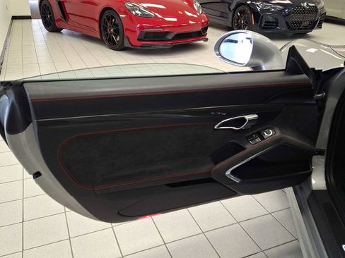 Used 2015 Porsche 911 GT3 RWD image 12